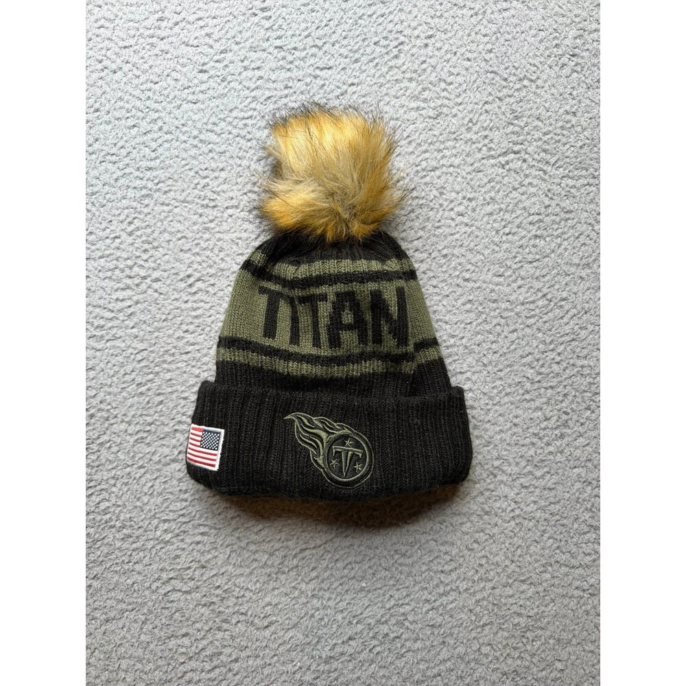 TITAN NFL Beanie Hat with Pom womens